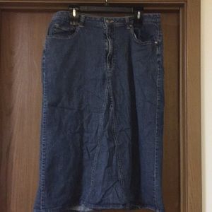 Chico’s Jean Skirt size 3 waist 32 inches